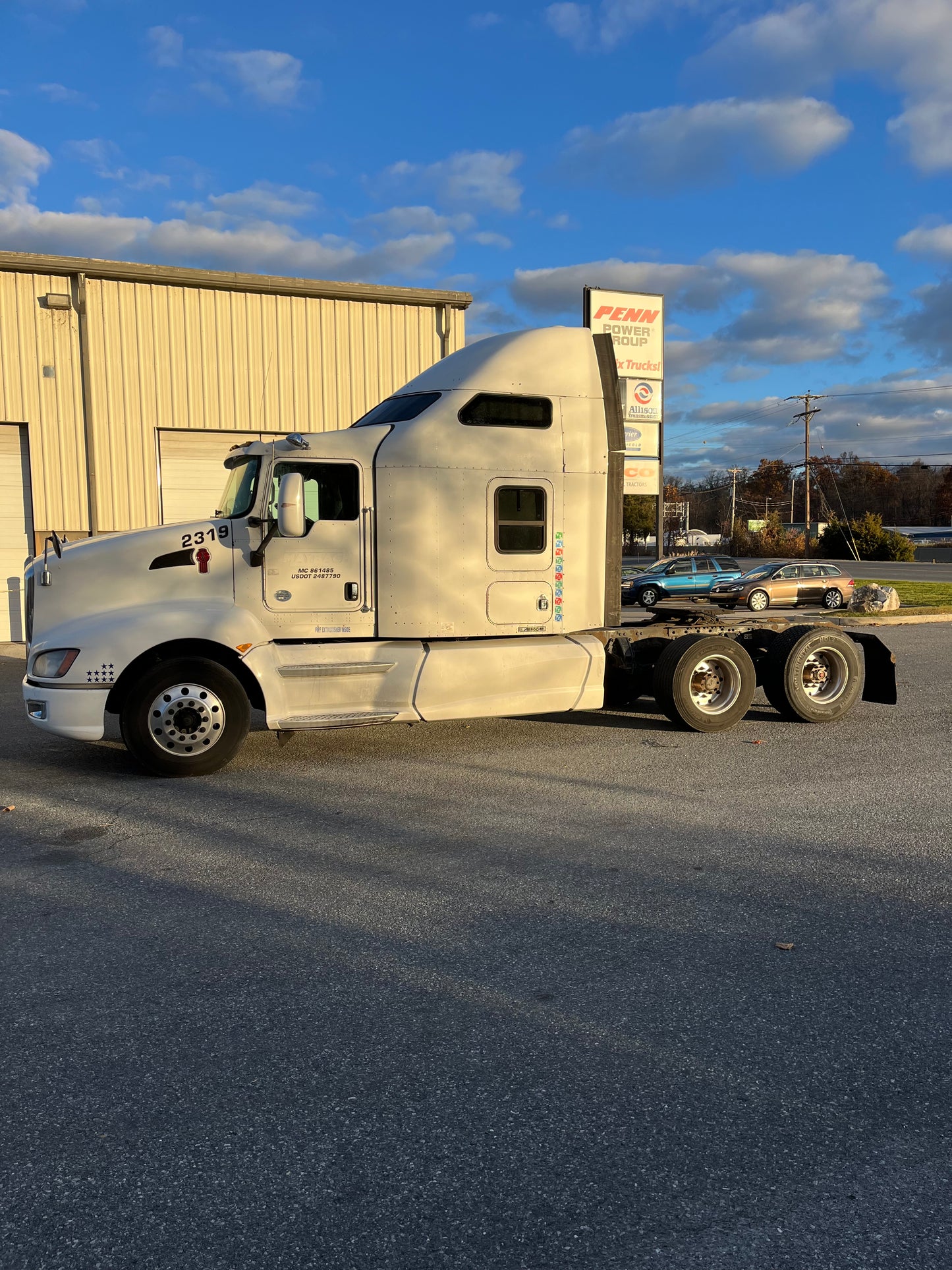 2010 Kenworth T660 Sleeper Semi-Truck Cummins ISXST 2023M0185