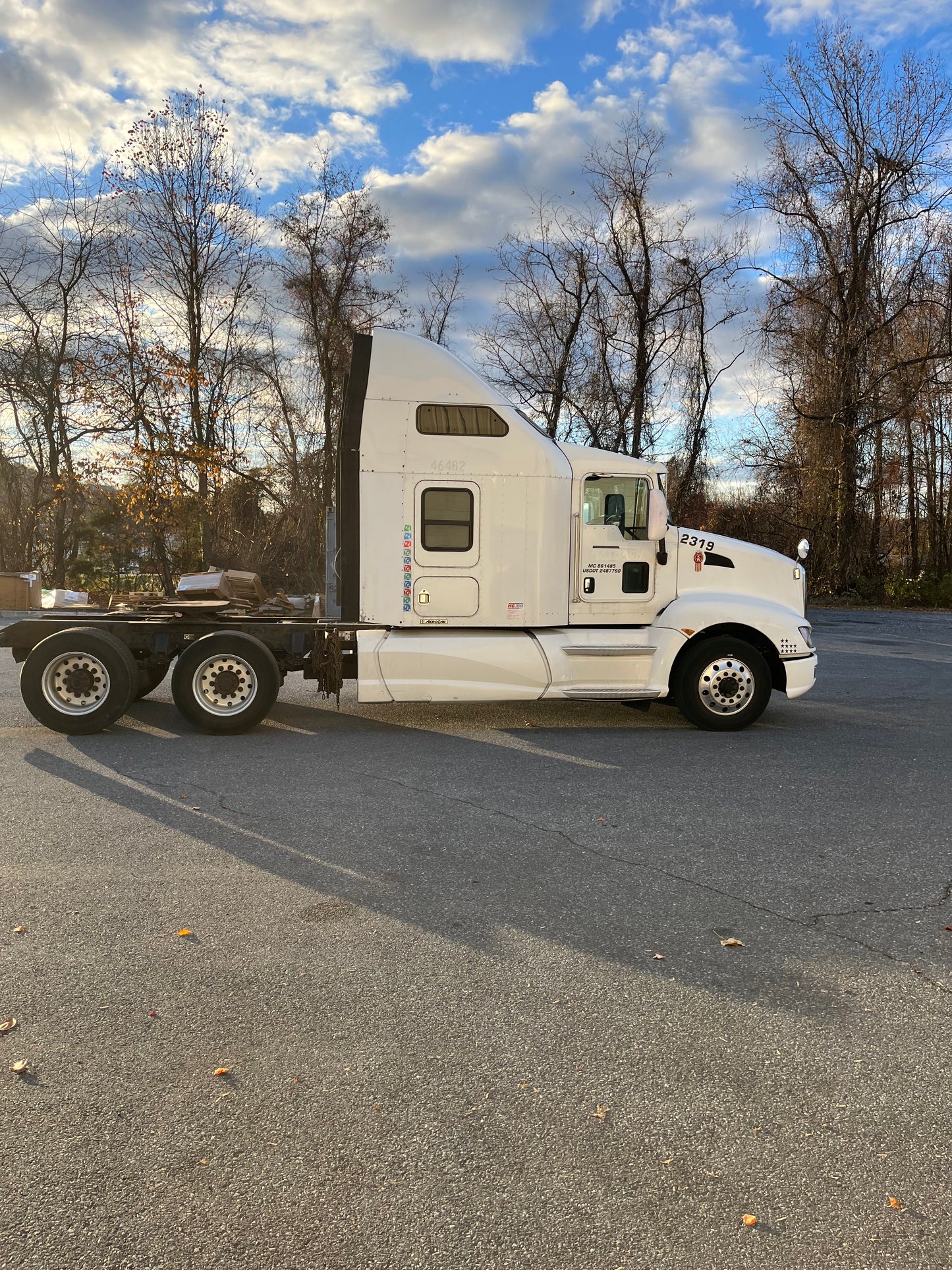 2010 Kenworth T660 Sleeper Semi-Truck Cummins ISXST 2023M0185