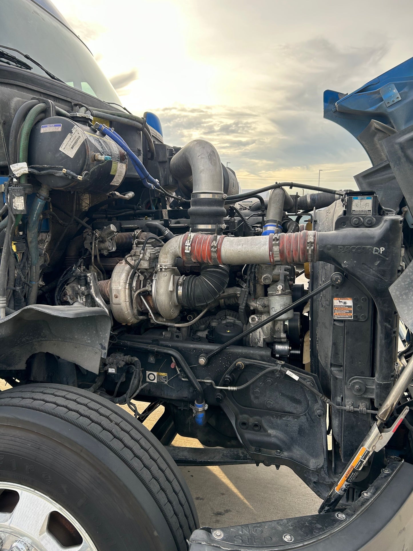 2012 Kenworth T700 Semi Sleeper Truck 2023M0186