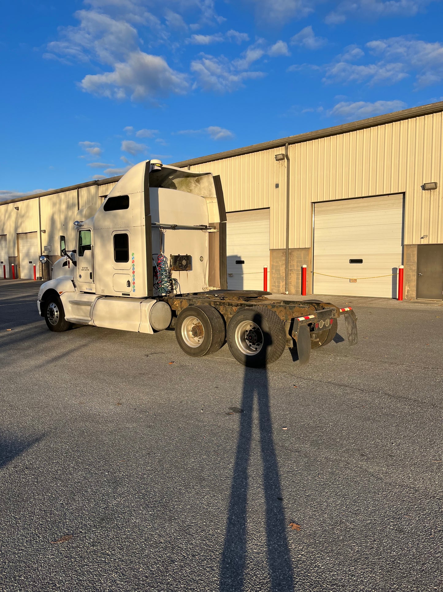 2010 Kenworth T660 Sleeper Semi-Truck Cummins ISXST 2023M0185
