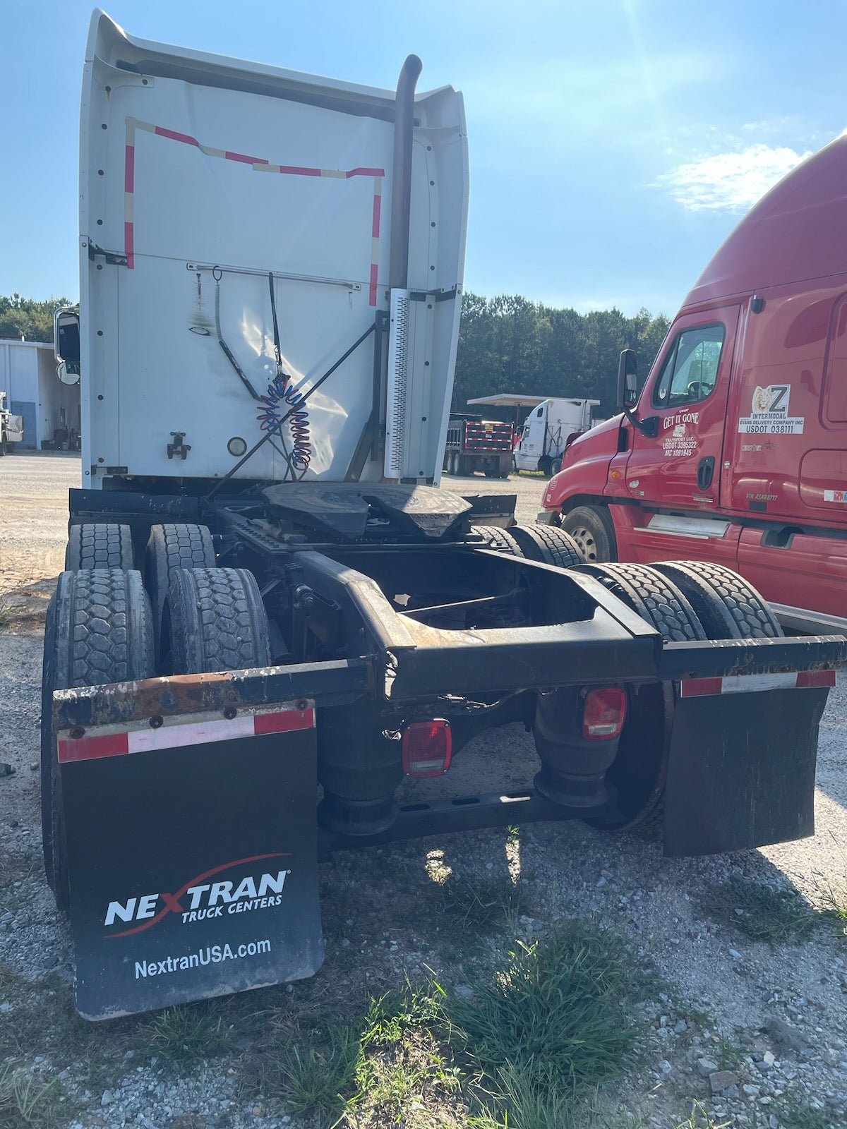 2015 MACK CXU613 SLEEPER SEMI-TRUCK 2023M0144