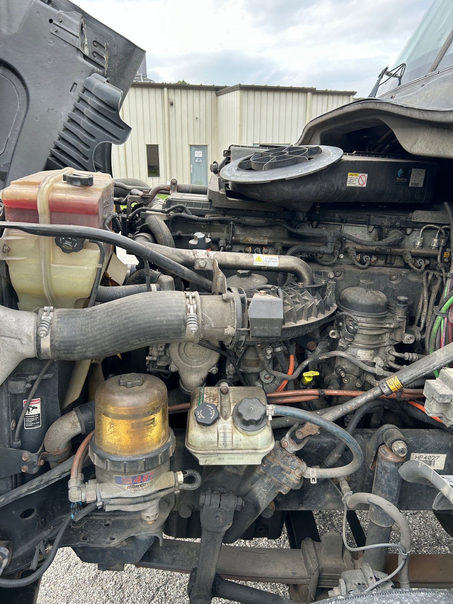 2018 Freightliner Cascadia Semi Sleeper Truck 2025M0125