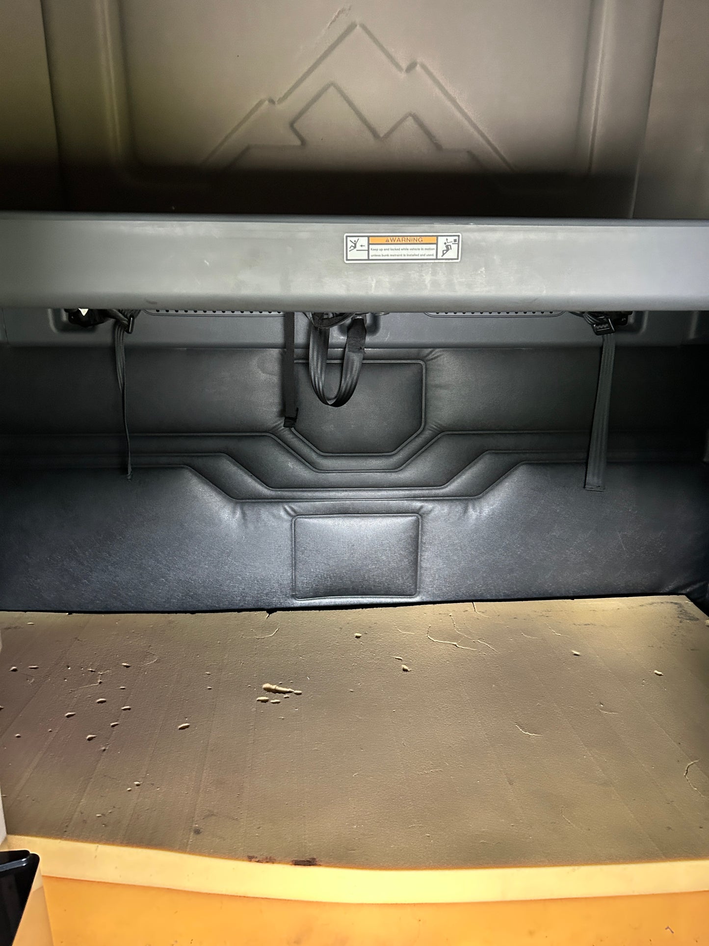 2018 Freightliner Cascadia Semi Sleeper Truck 2025M0125