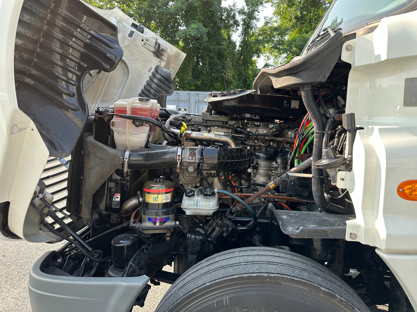 2015 FREIGHTLINER CASCADIA DAYCAB SEMI-TRUCK 2023M0151