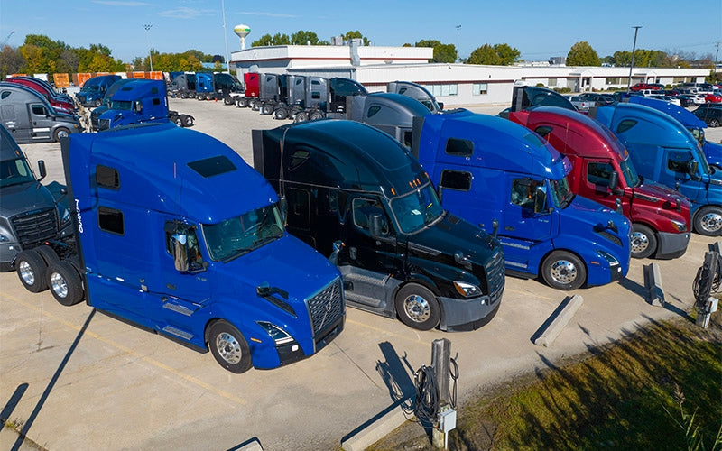 How to Choose the Right Semi Truck for Your Business