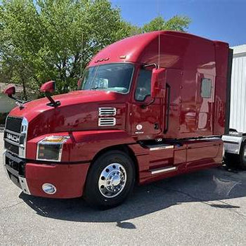 Top 10 Semi Truck Manufacturers and Their Flagship Models ...