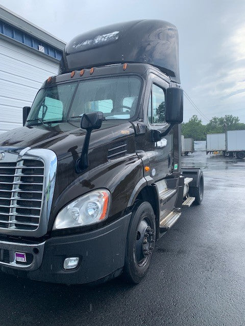 2017 Freightliner Cascadia S/A Daycab 2026M0222