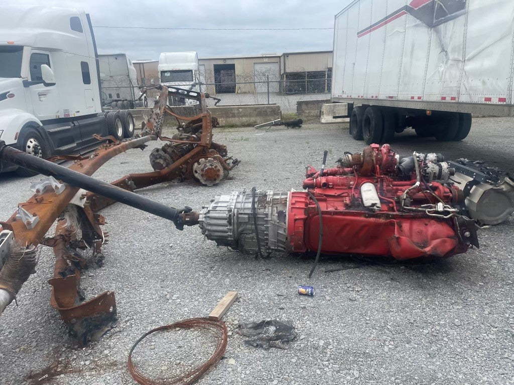 2025 CUMMINS ISX motor and Eton Fuller Automatic Transmission 2026M0198
