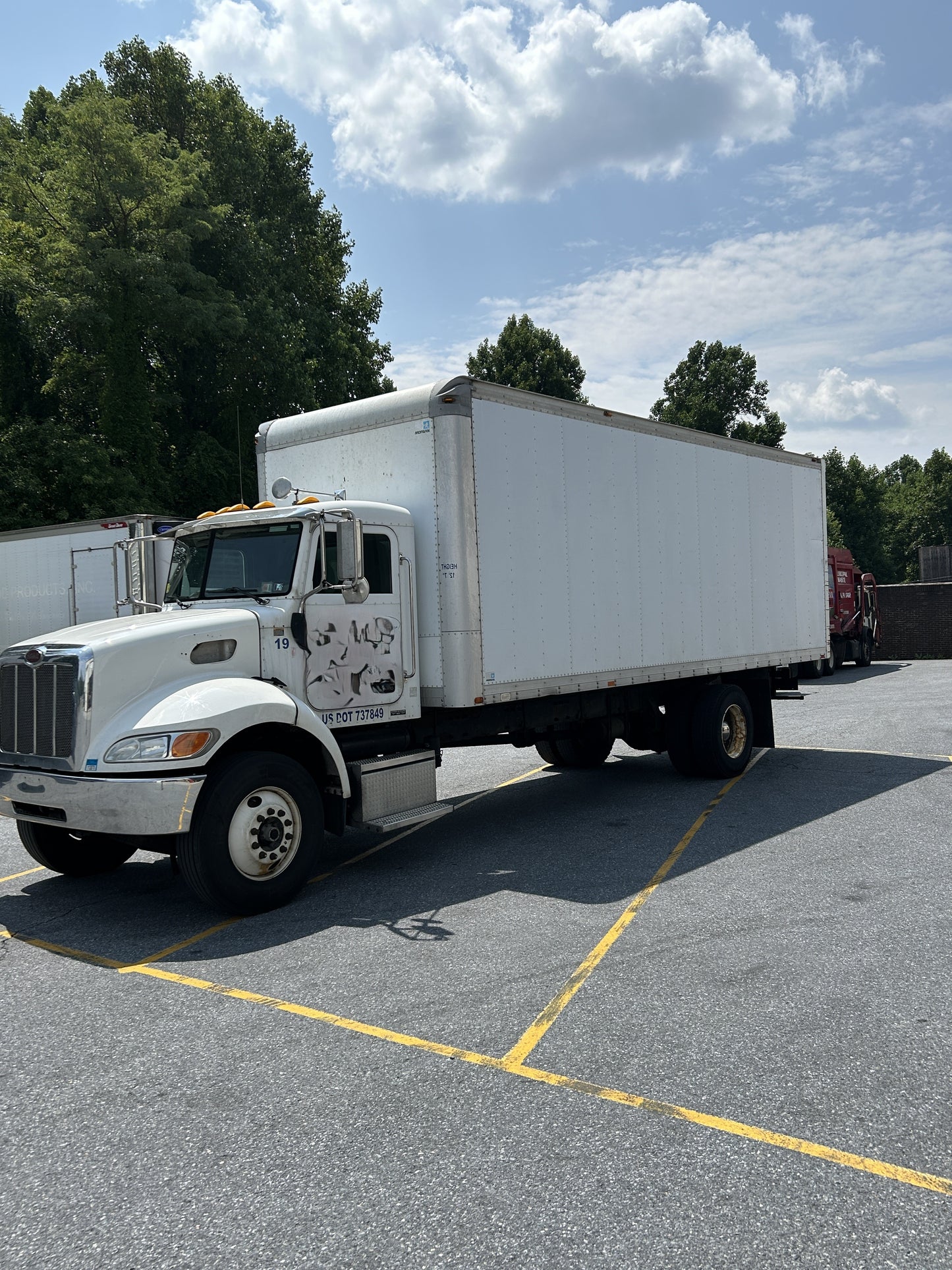 2005 Peterbilt 335 24ft Box C7 Semi Box Truck 2024M0137