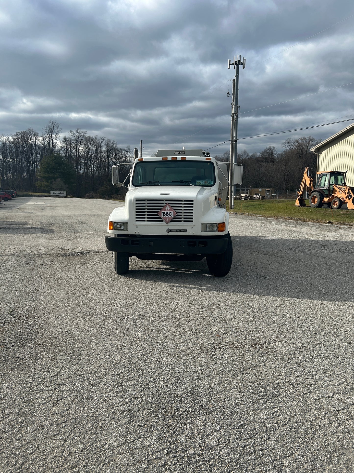 2016 Freightliner M2 Cab and Chassis CUMMINS Semi Truck 2024M0147