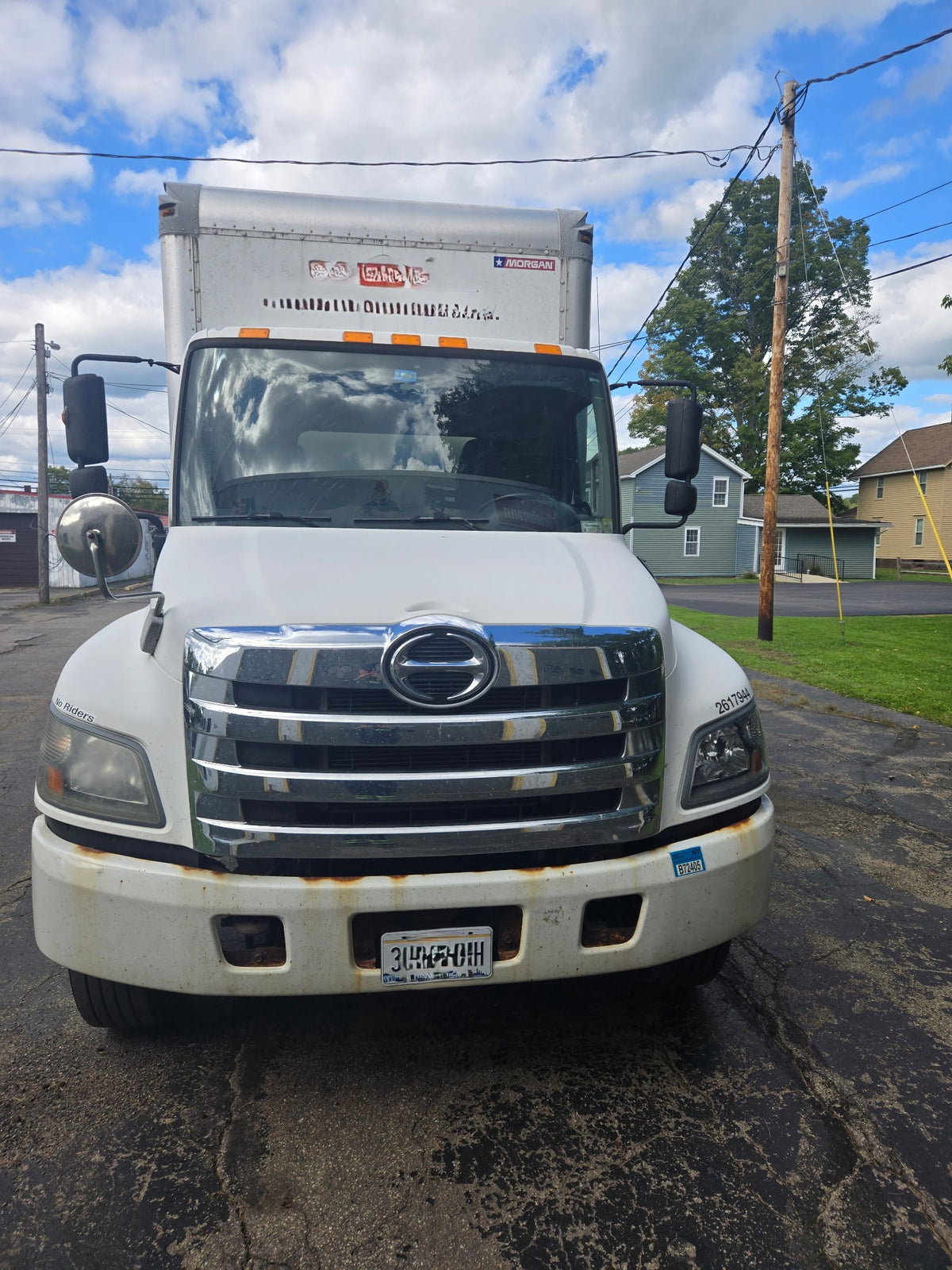 2017 Hino 268 26ft Box Truck 2026M0257