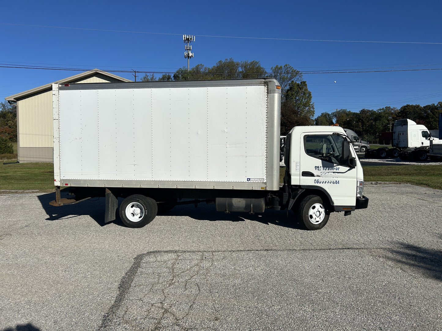 2007 Mitsubishi Fuso 16Ft Box Truck 2025M0156