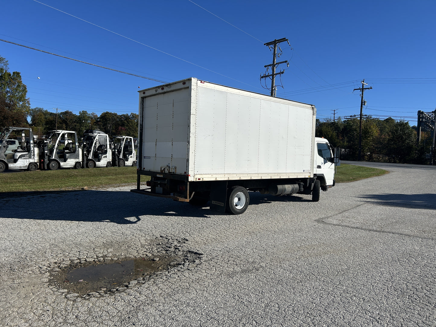 2007 Mitsubishi Fuso 16Ft Box Truck 2025M0156