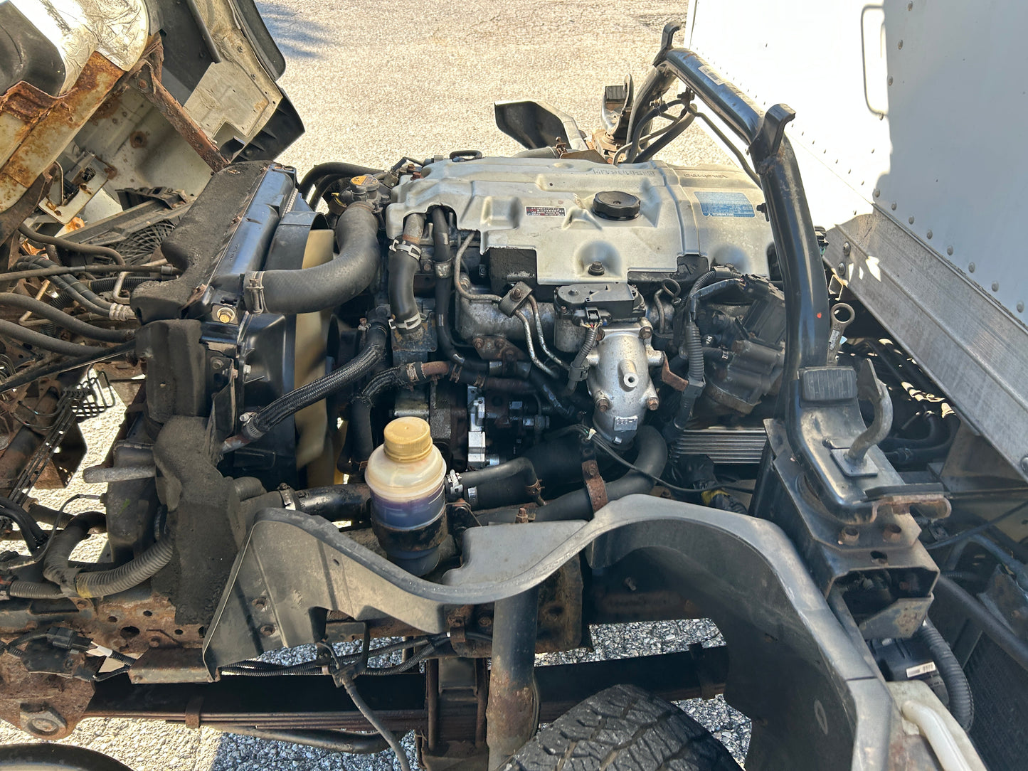 2007 Mitsubishi Fuso 16Ft Box Truck 2025M0156