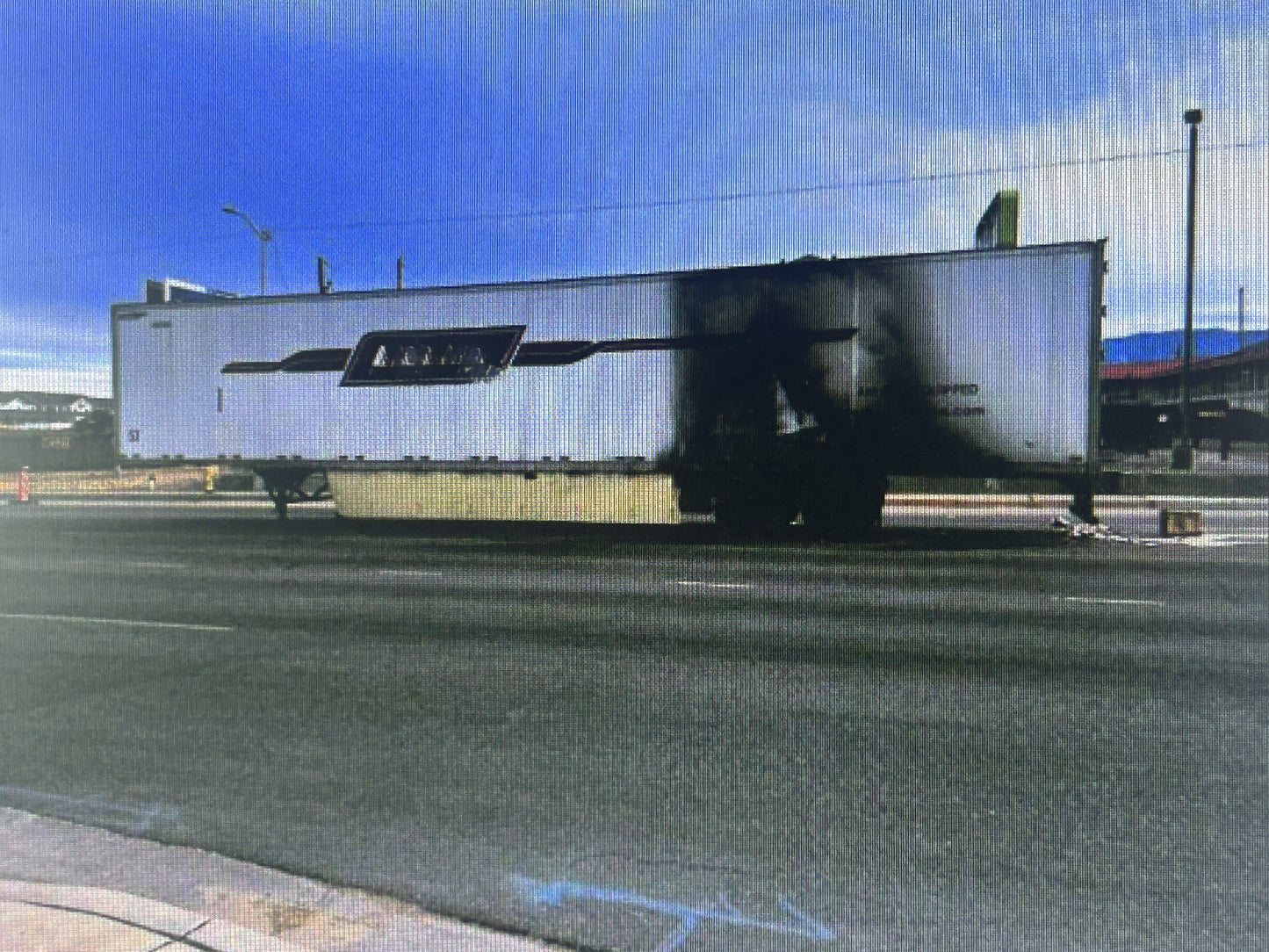 Damaged 2017 53ft Great Dane Dryvan Trailer 2026M0208