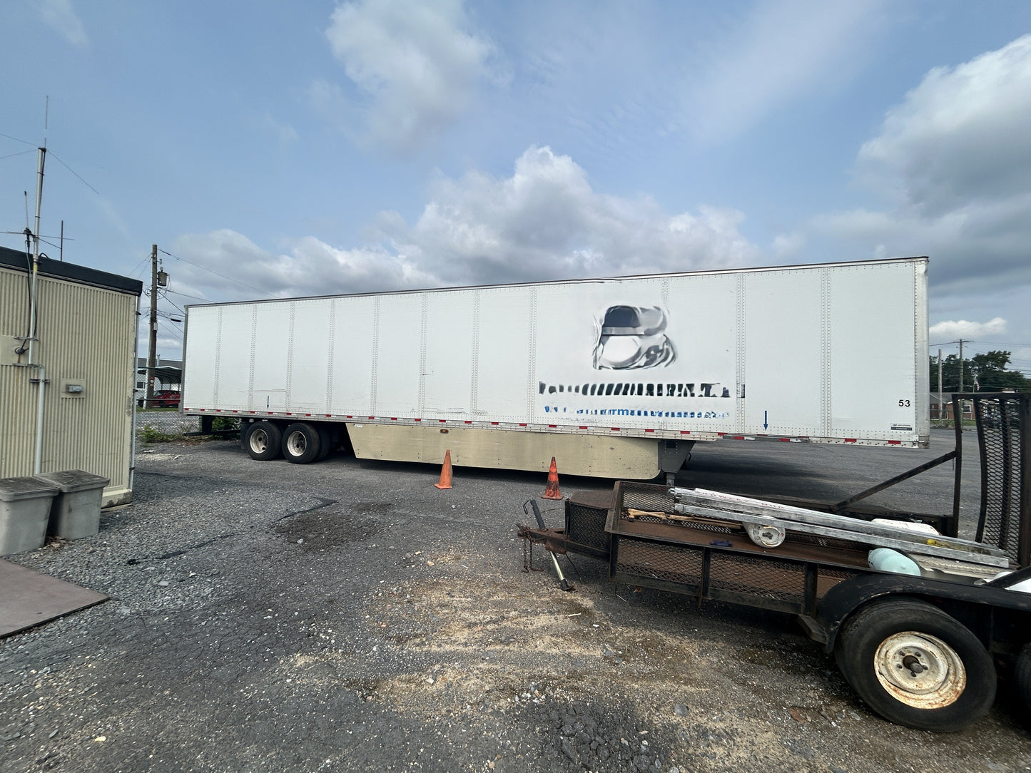 2017 Hyundai 53ft Dry Van Trailer 2026M0218