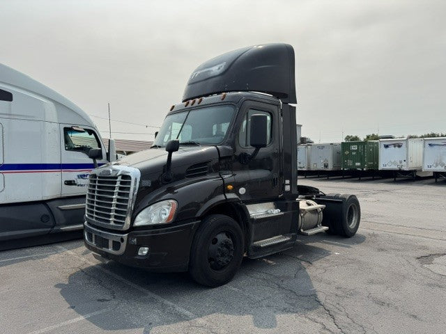 2015 Freightliner Cascadia S/A Daycab 2026M0243